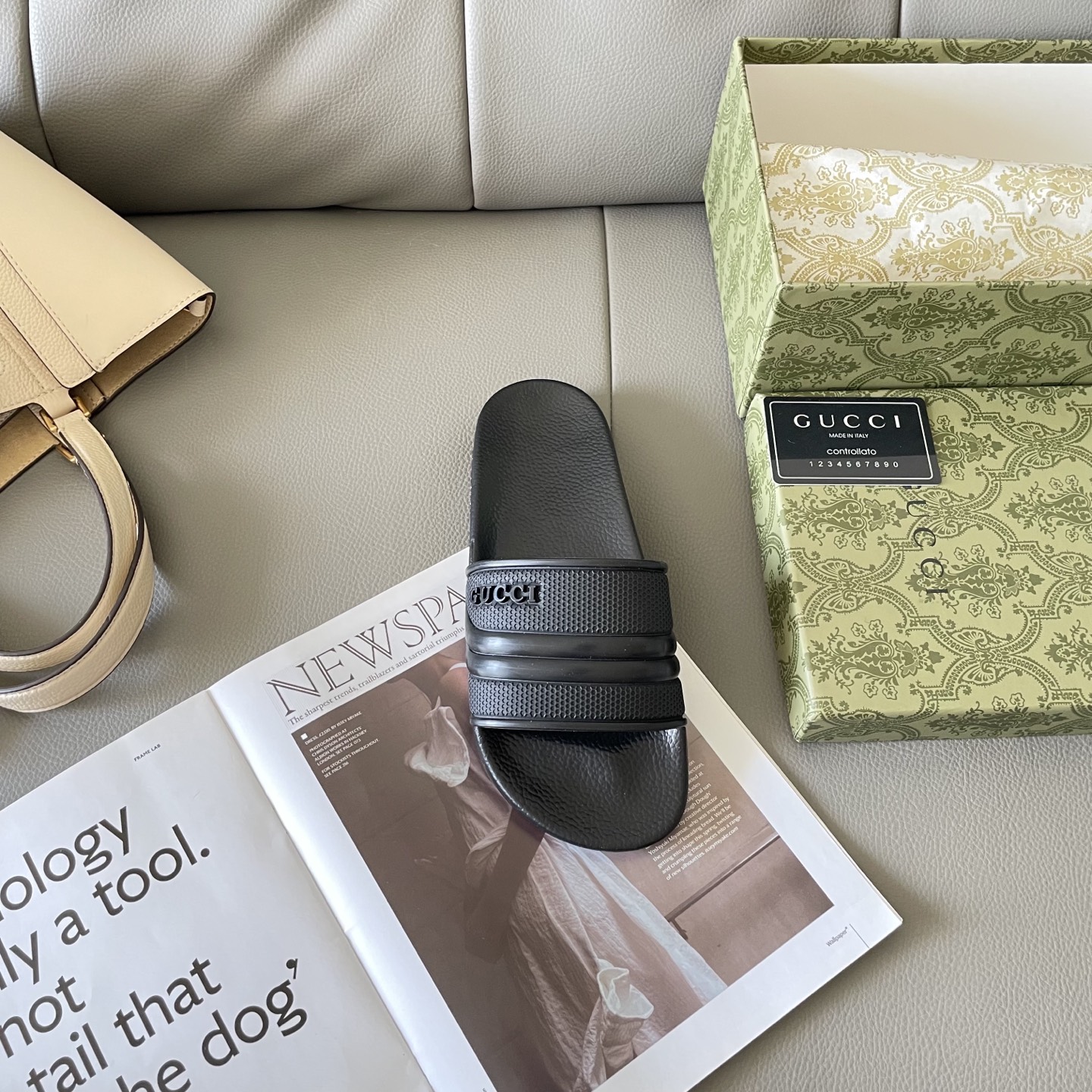 G style Couples slippers, beach slippers, flat slippers