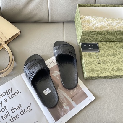 G style Couples slippers, beach slippers, flat slippers