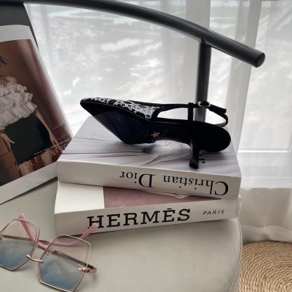 D style Mesh diamond pointed toe kitten heel sandals 6.5