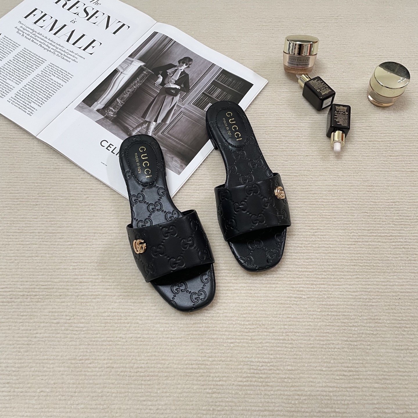 G style Embossed flat slippers Casual sandals