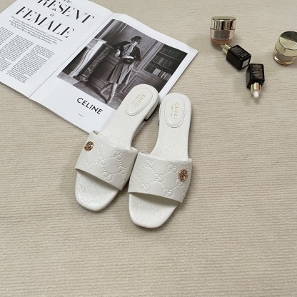 G style Embossed flat slippers Casual sandals