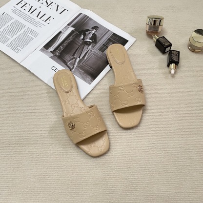 G style Embossed flat slippers Casual sandals