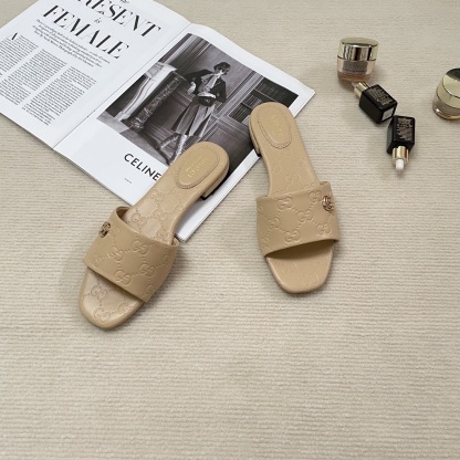 G style Embossed flat slippers Casual sandals