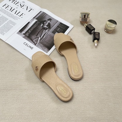 G style Embossed flat slippers Casual sandals