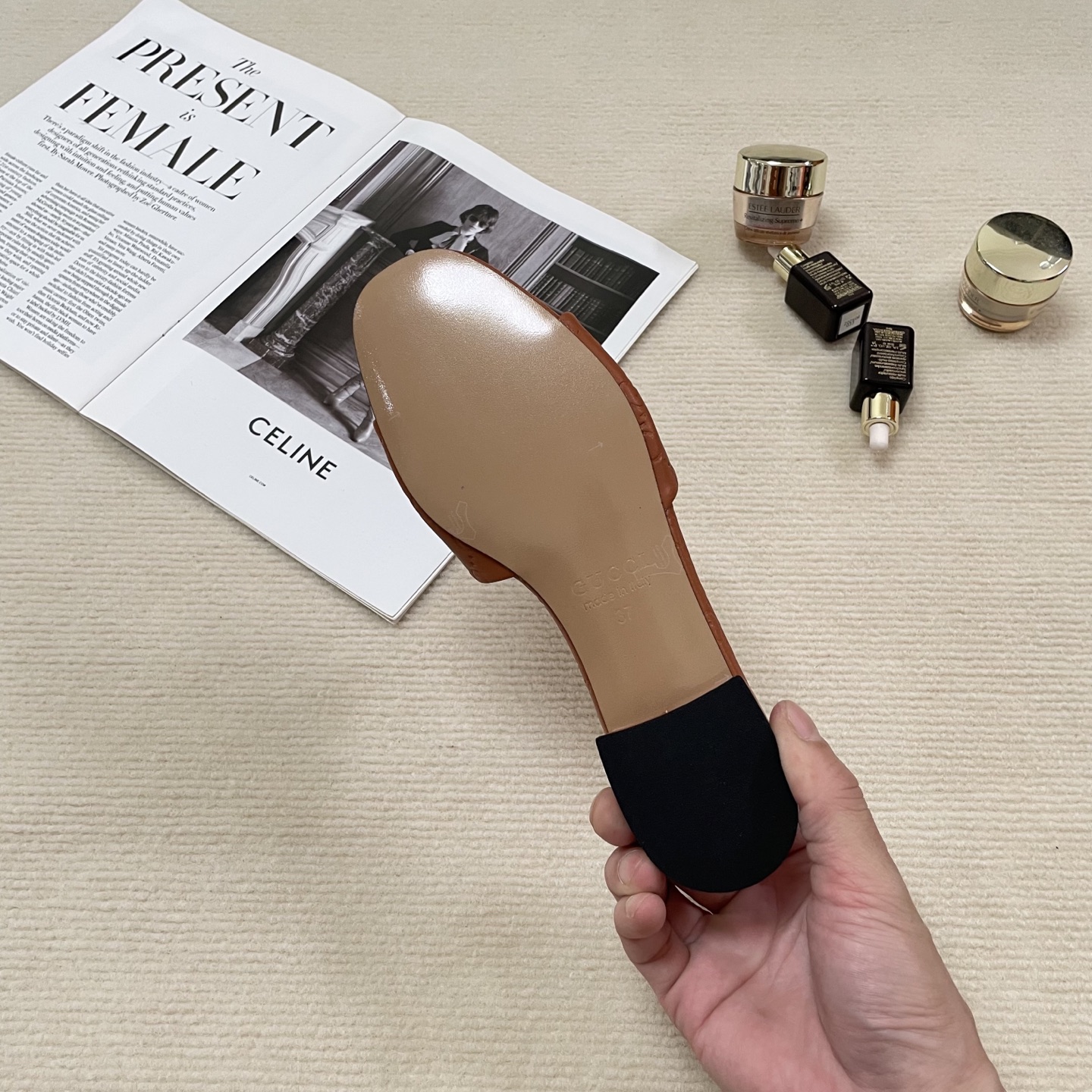 G style Embossed flat slippers Casual sandals