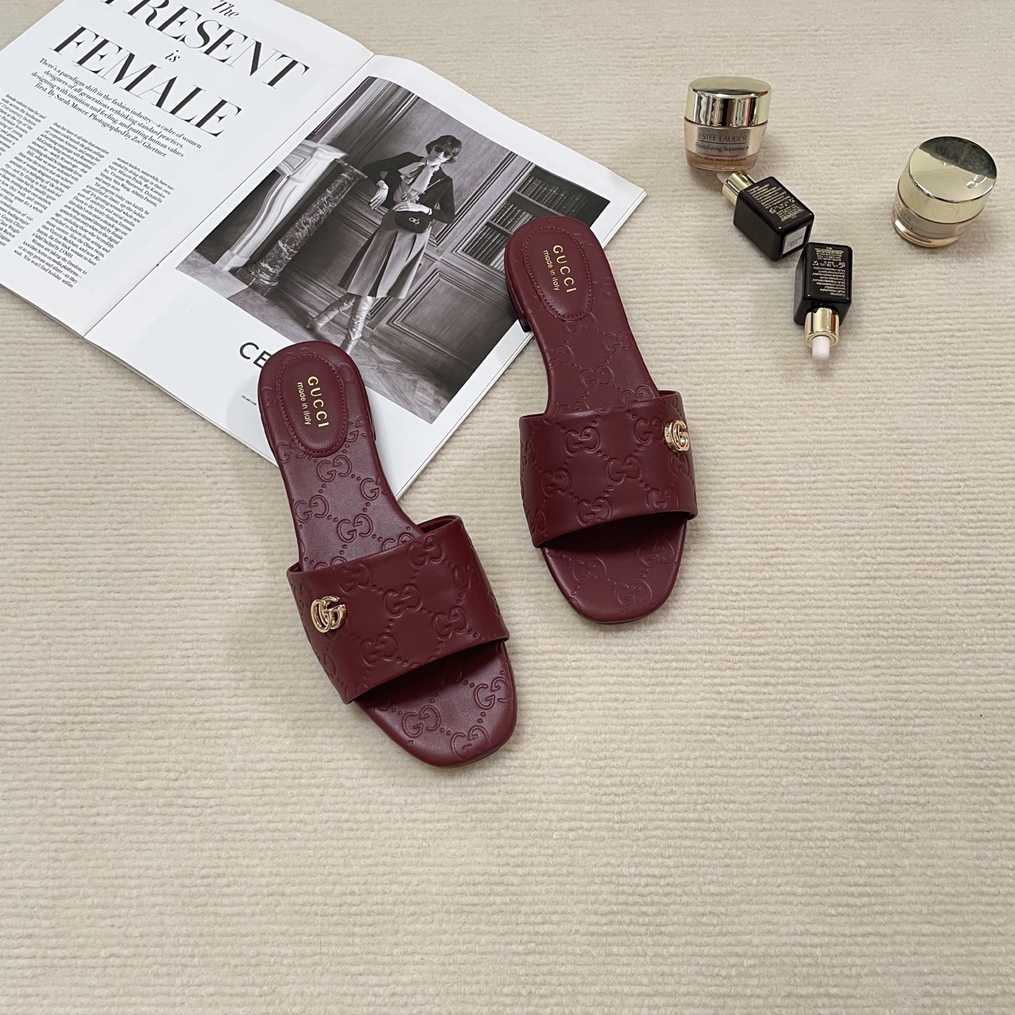 G style Embossed flat slippers Casual sandals