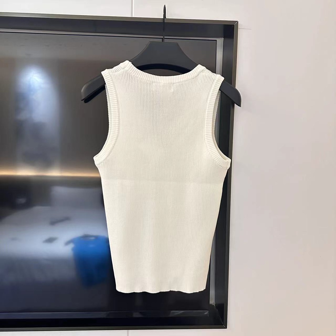 L style logo embroidered vest