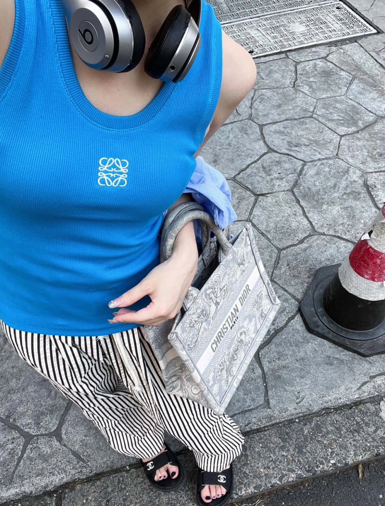 L style logo embroidered vest