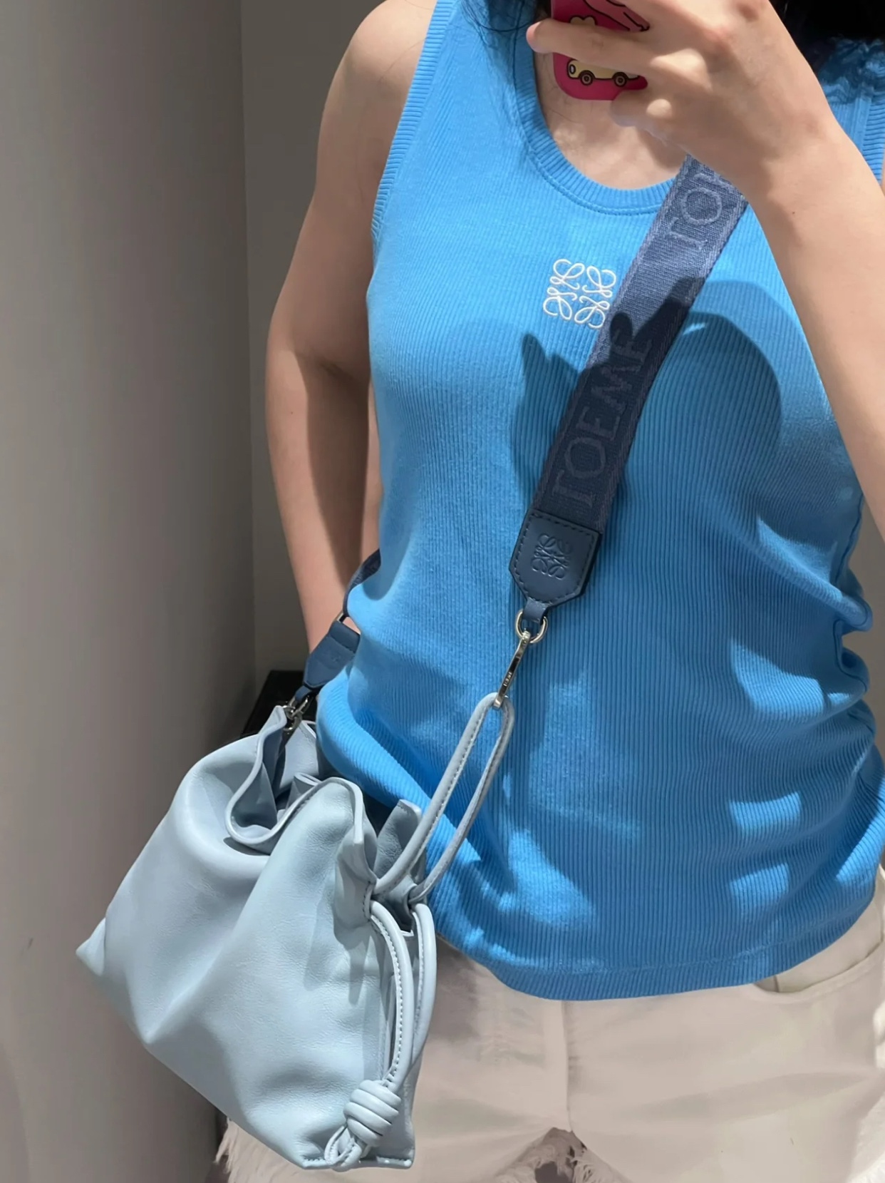 L style logo embroidered vest