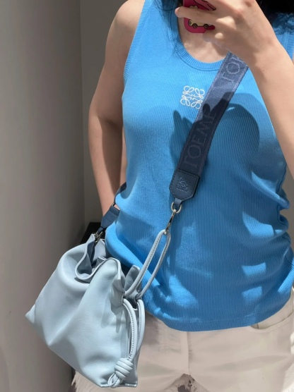 L style logo embroidered vest