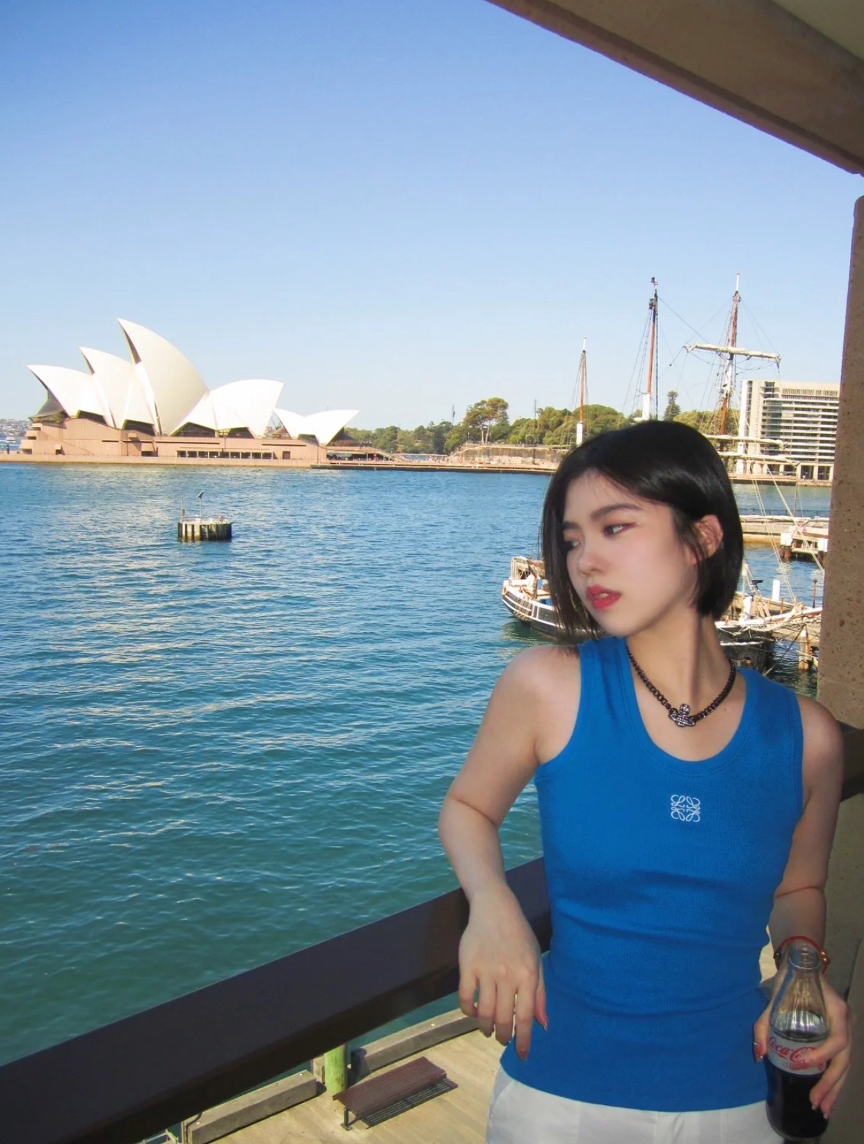 L style logo embroidered vest