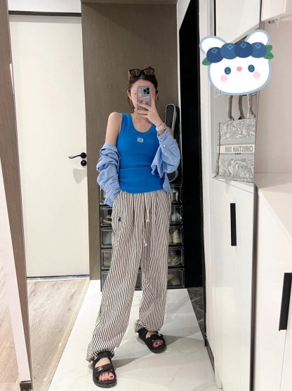 L style logo embroidered vest