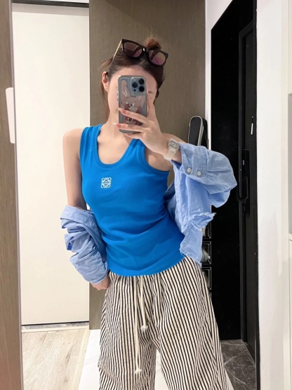 L style logo embroidered vest