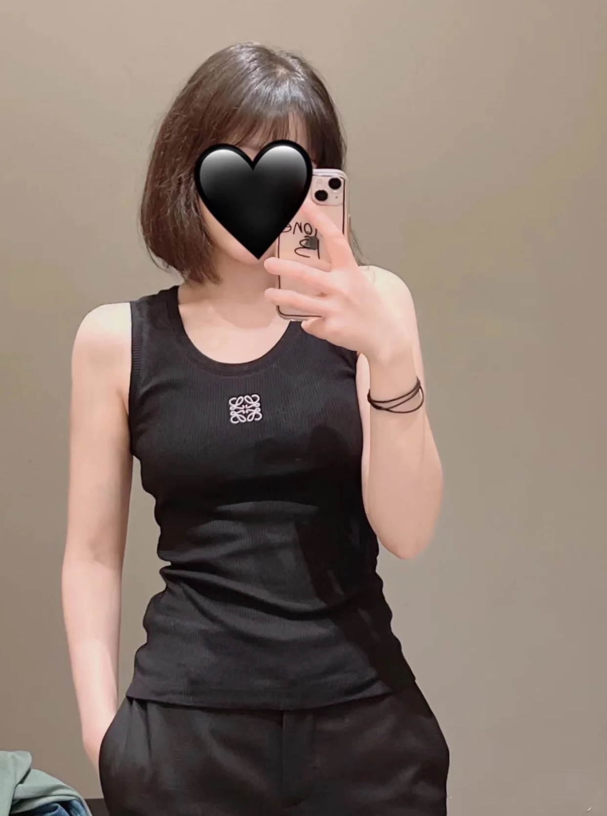 L style logo embroidered vest