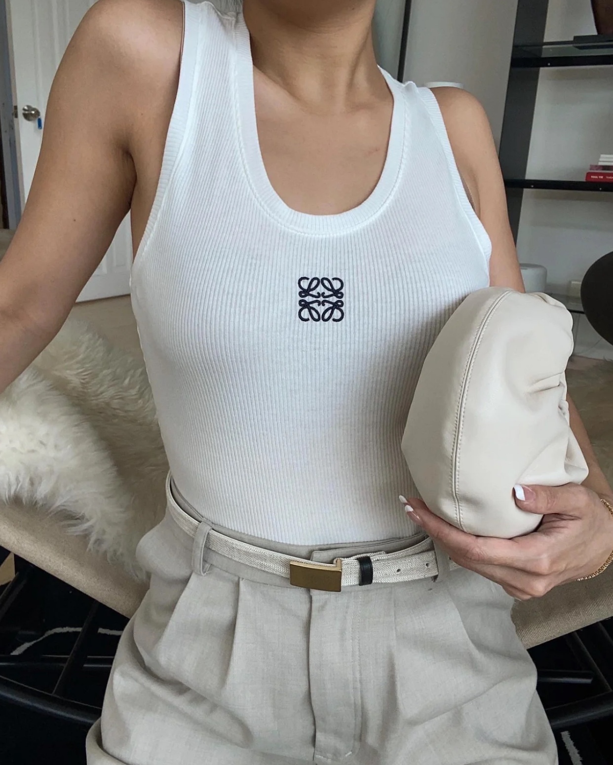 L style logo embroidered vest