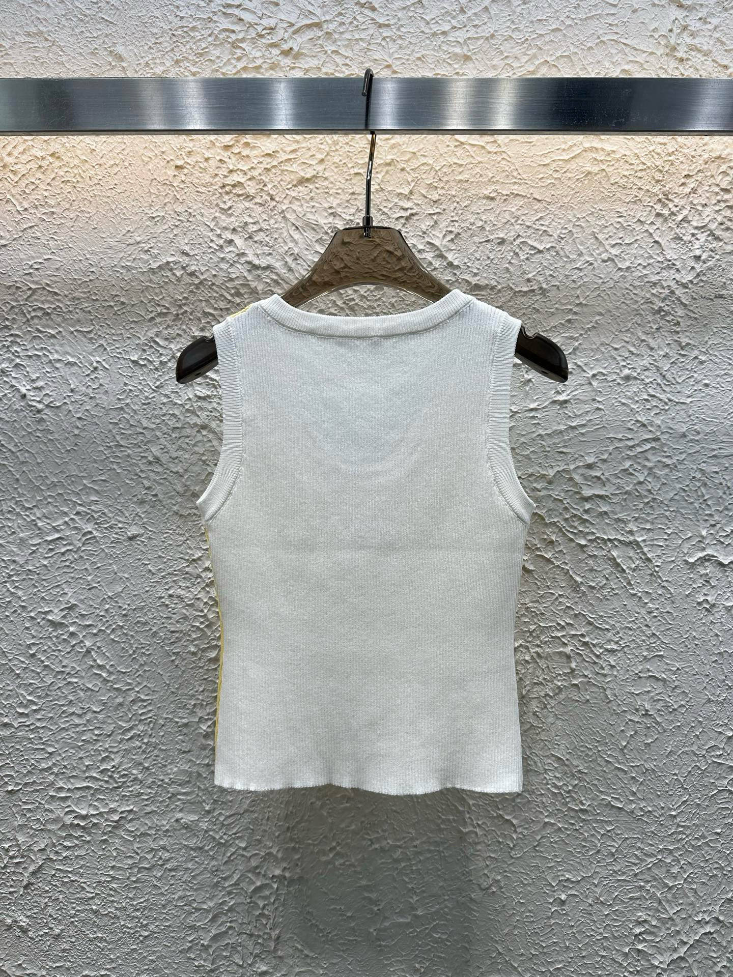 L style logo embroidered colour-block vest