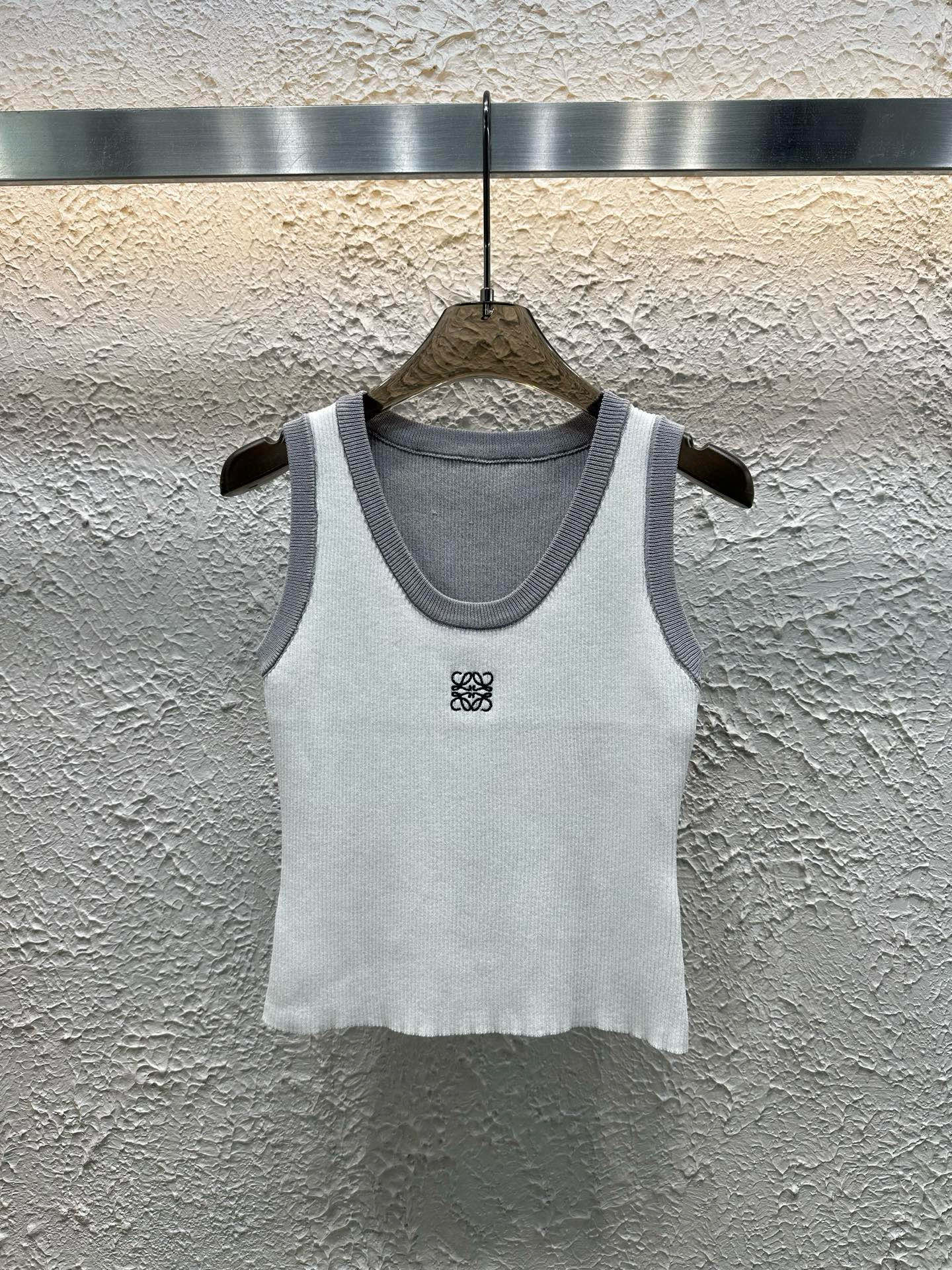 L style logo embroidered colour-block vest