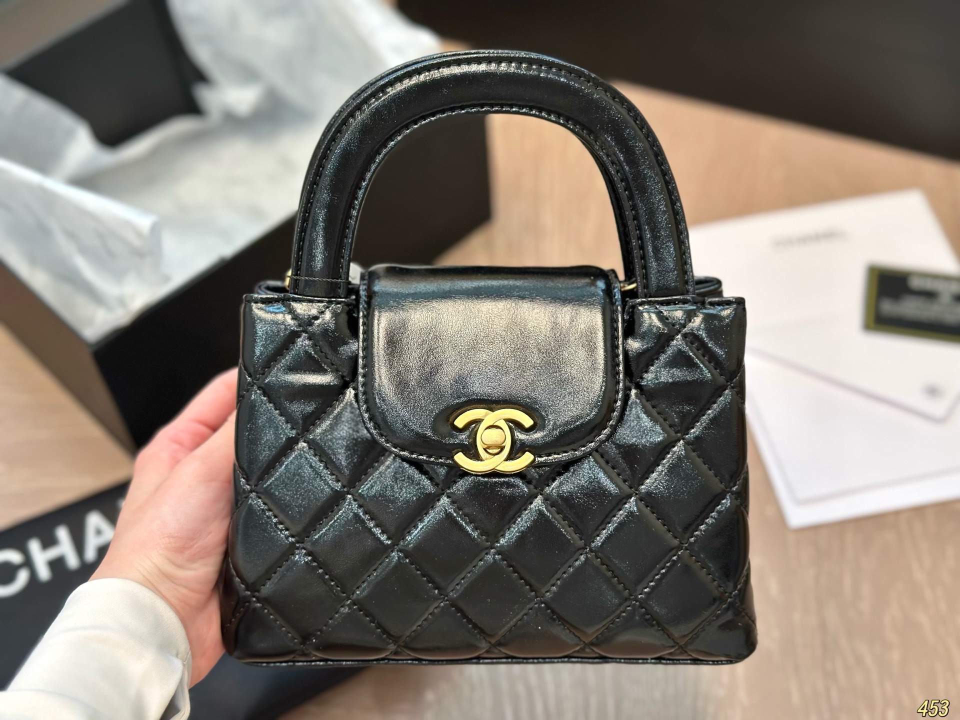 C style handbag