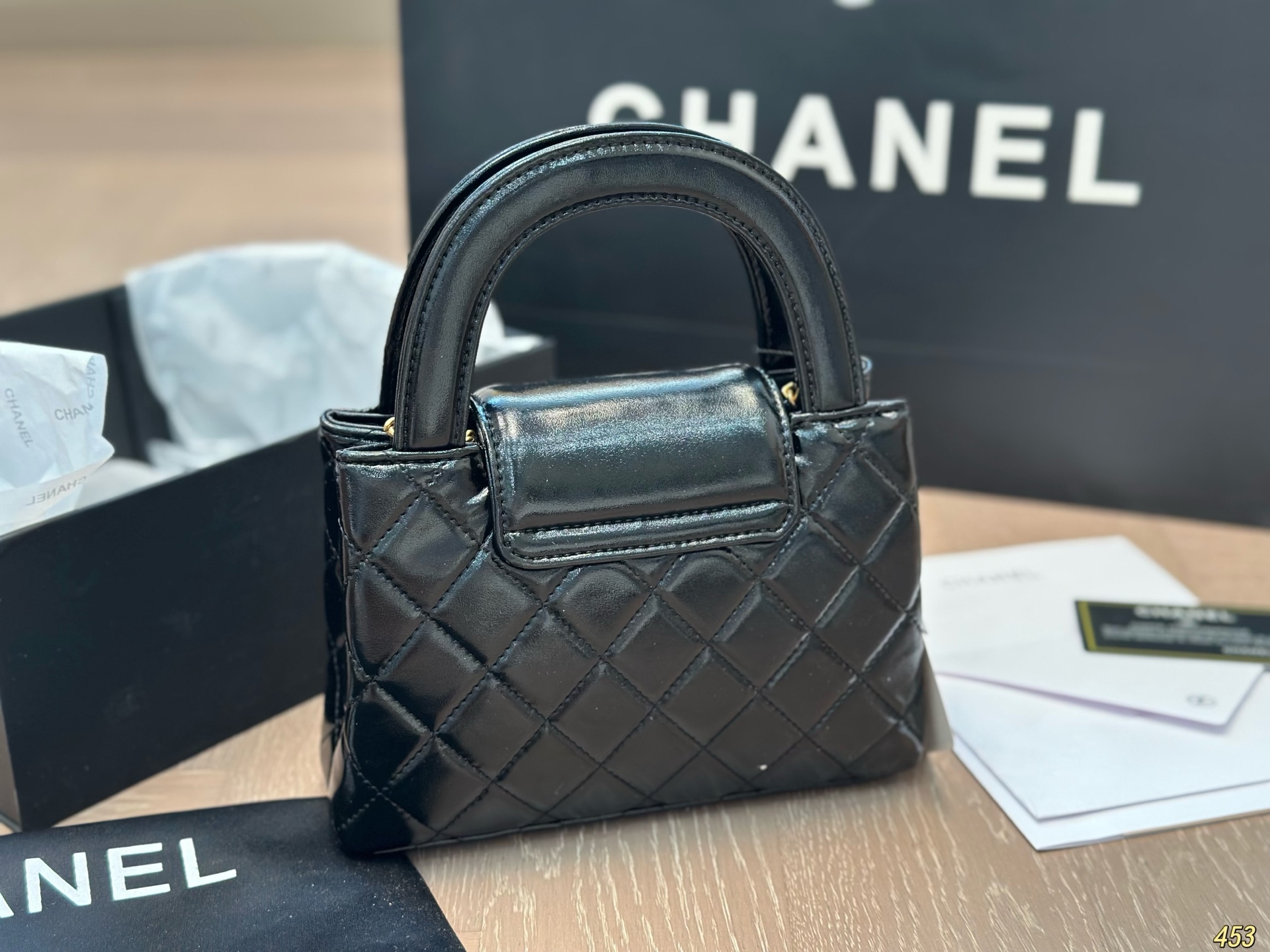 C style handbag