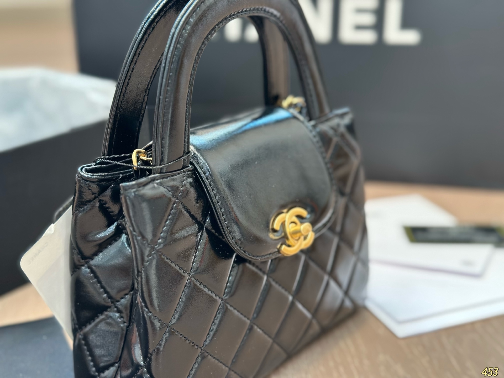 C style handbag