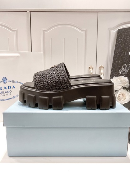 P style Woven platform slippers