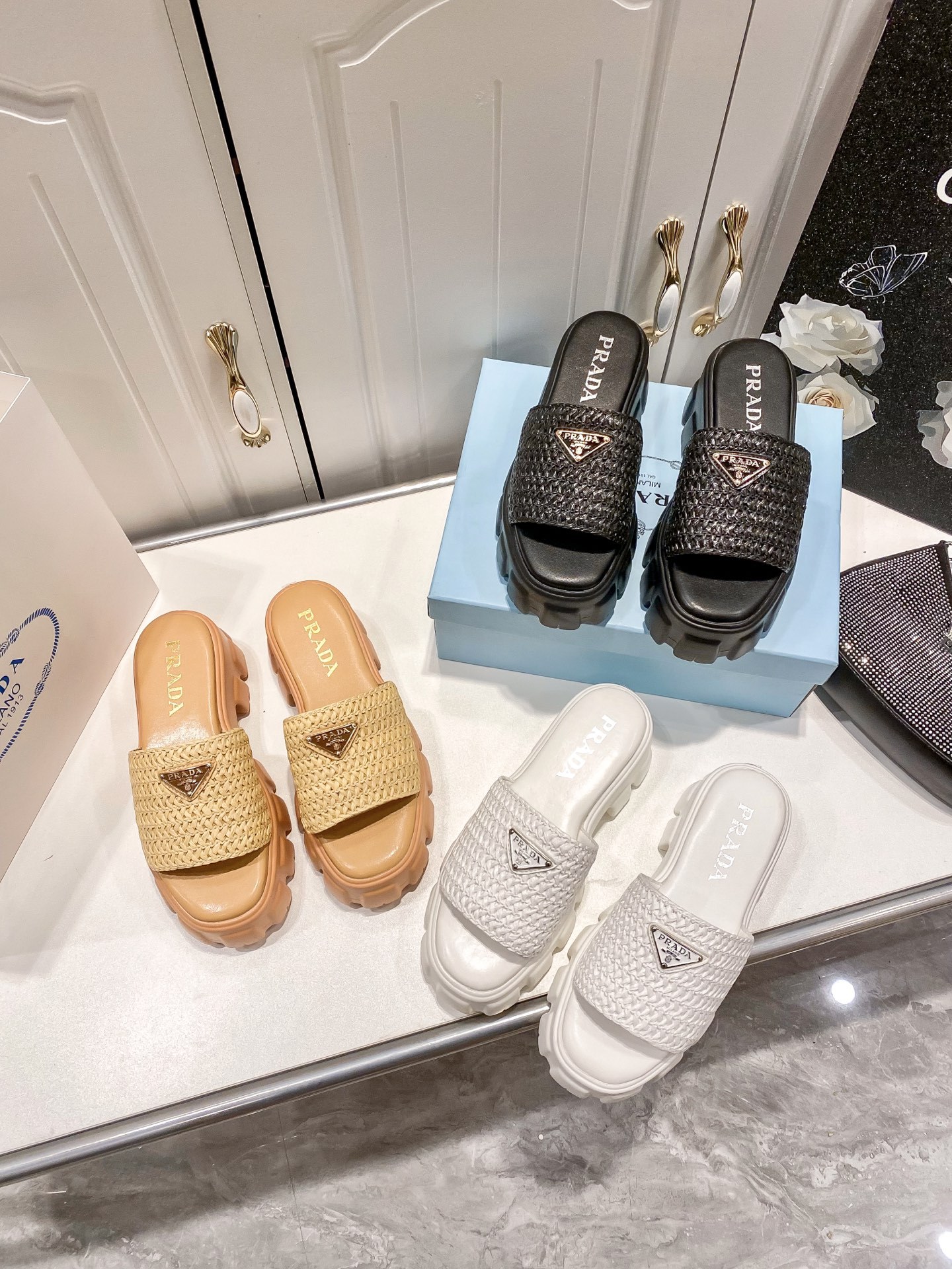 P style Woven platform slippers