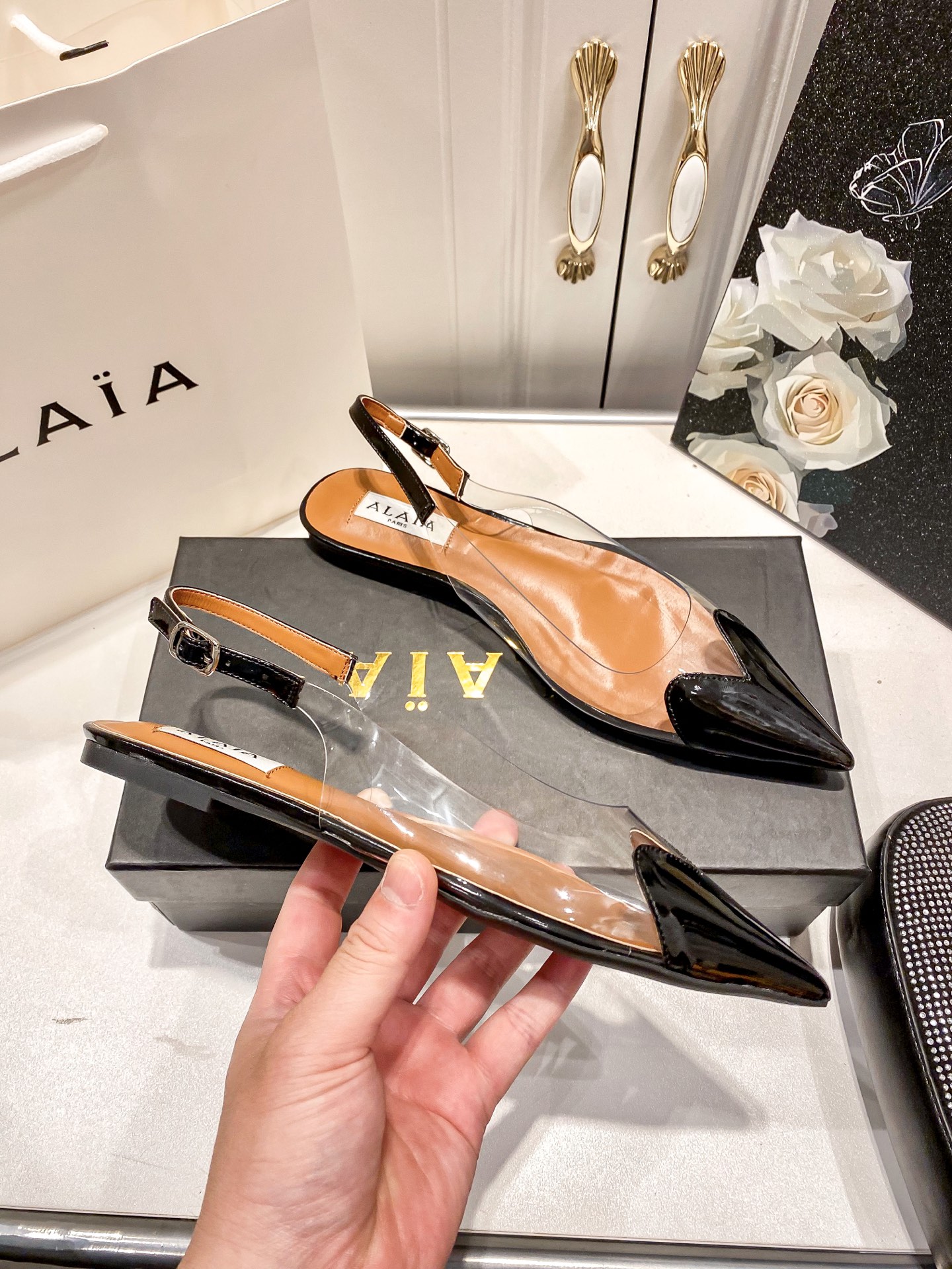 A style Heart transparent pointed flat sandals