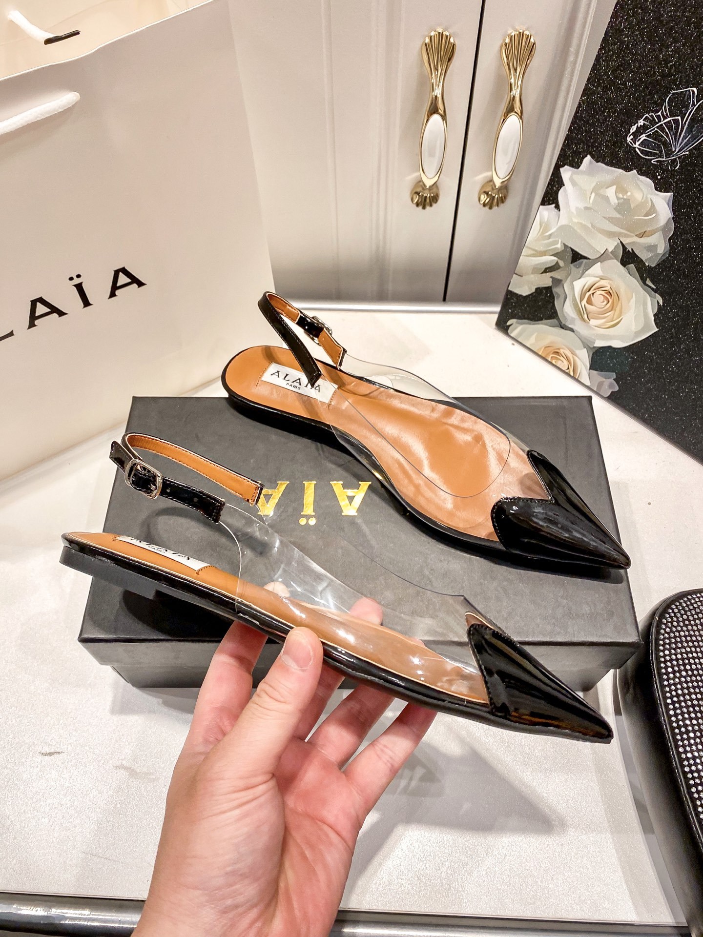 A style Heart transparent pointed flat sandals
