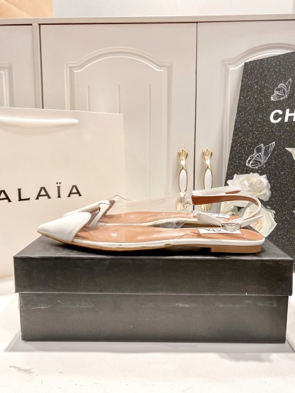 A style Heart transparent pointed flat sandals