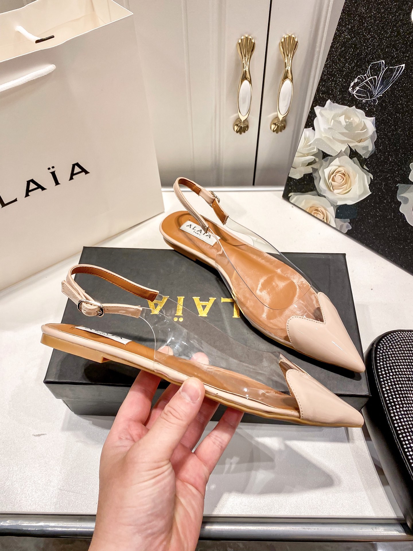 A style Heart transparent pointed flat sandals
