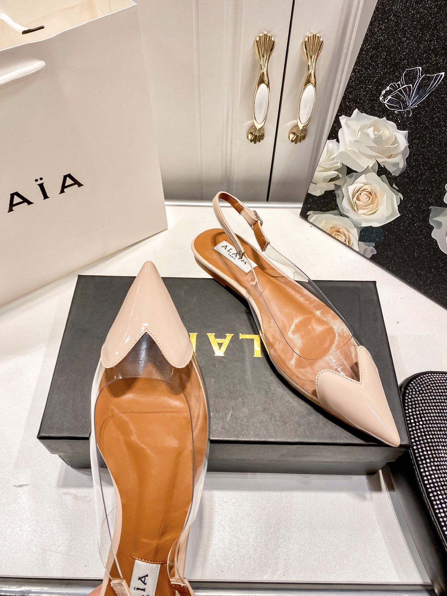 A style Heart transparent pointed flat sandals