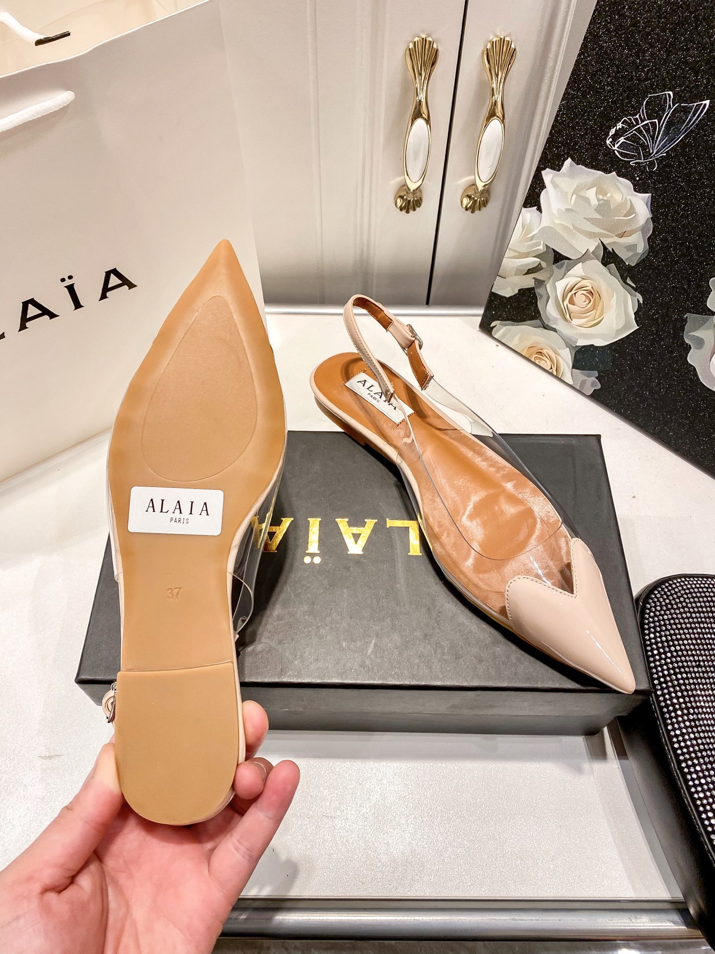 A style Heart transparent pointed flat sandals