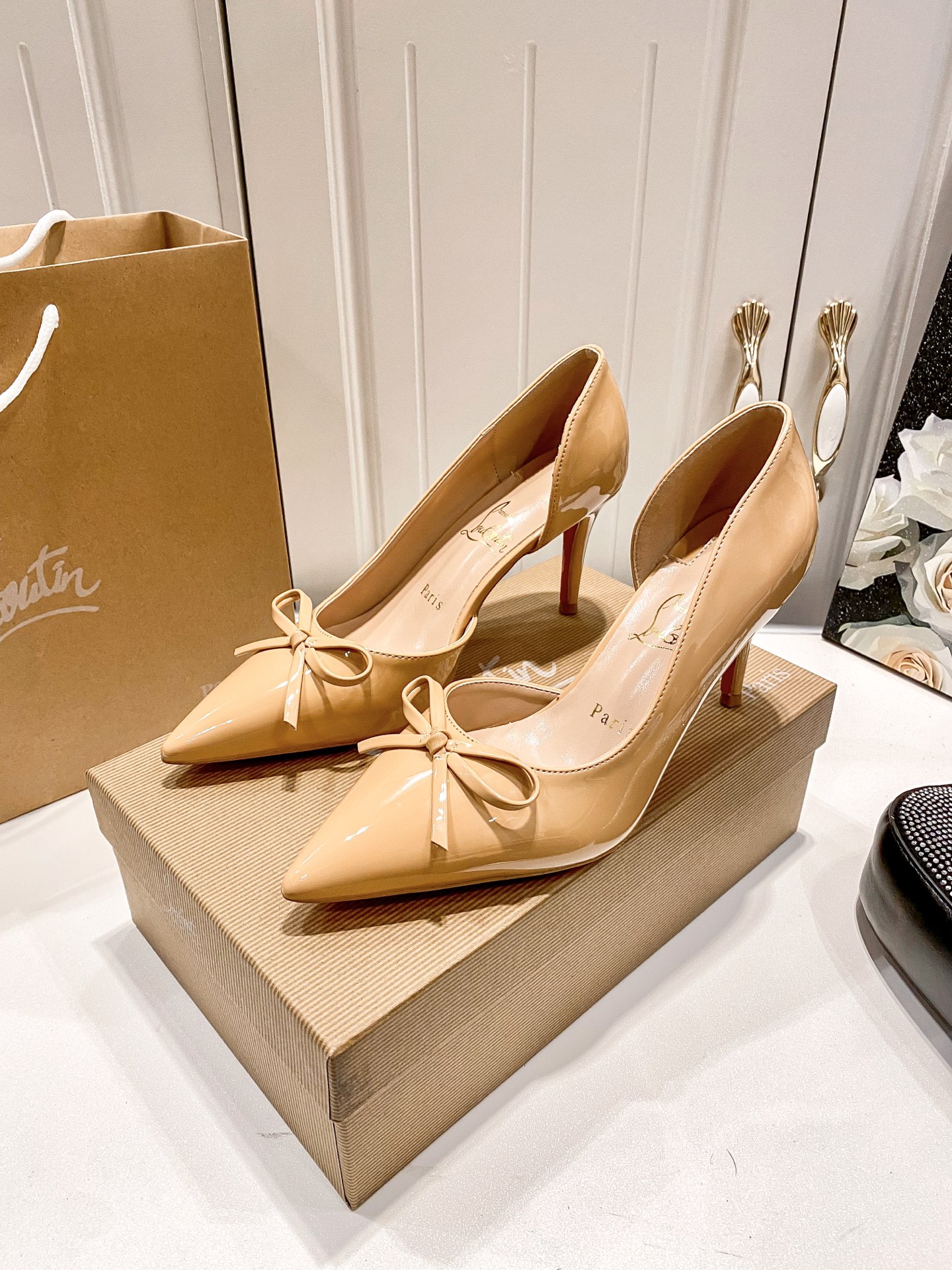 C style Bow pointed high heels