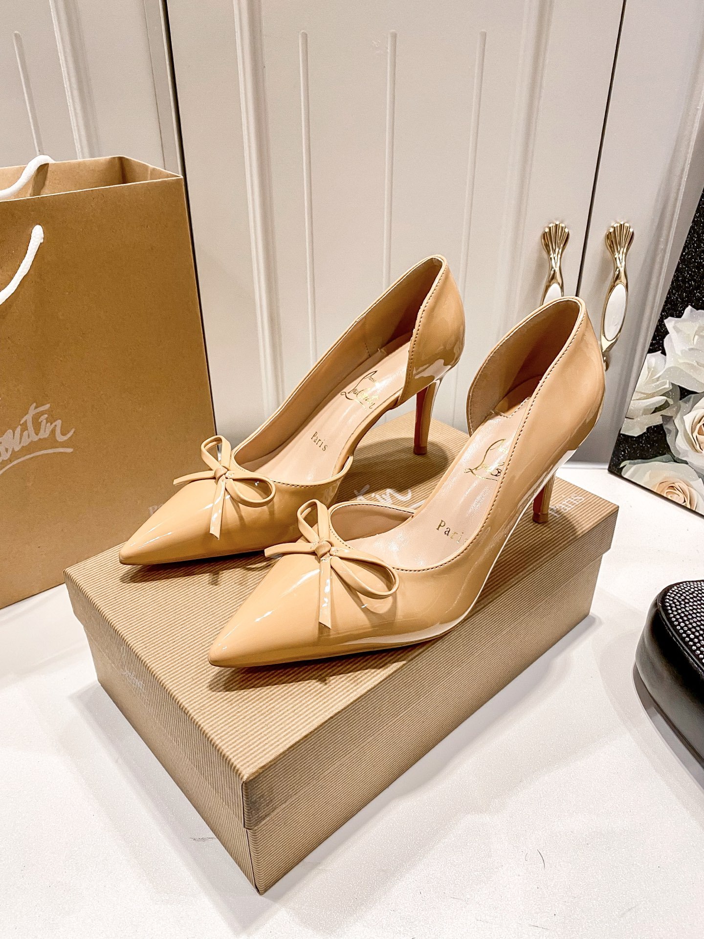 C style Bow pointed high heels