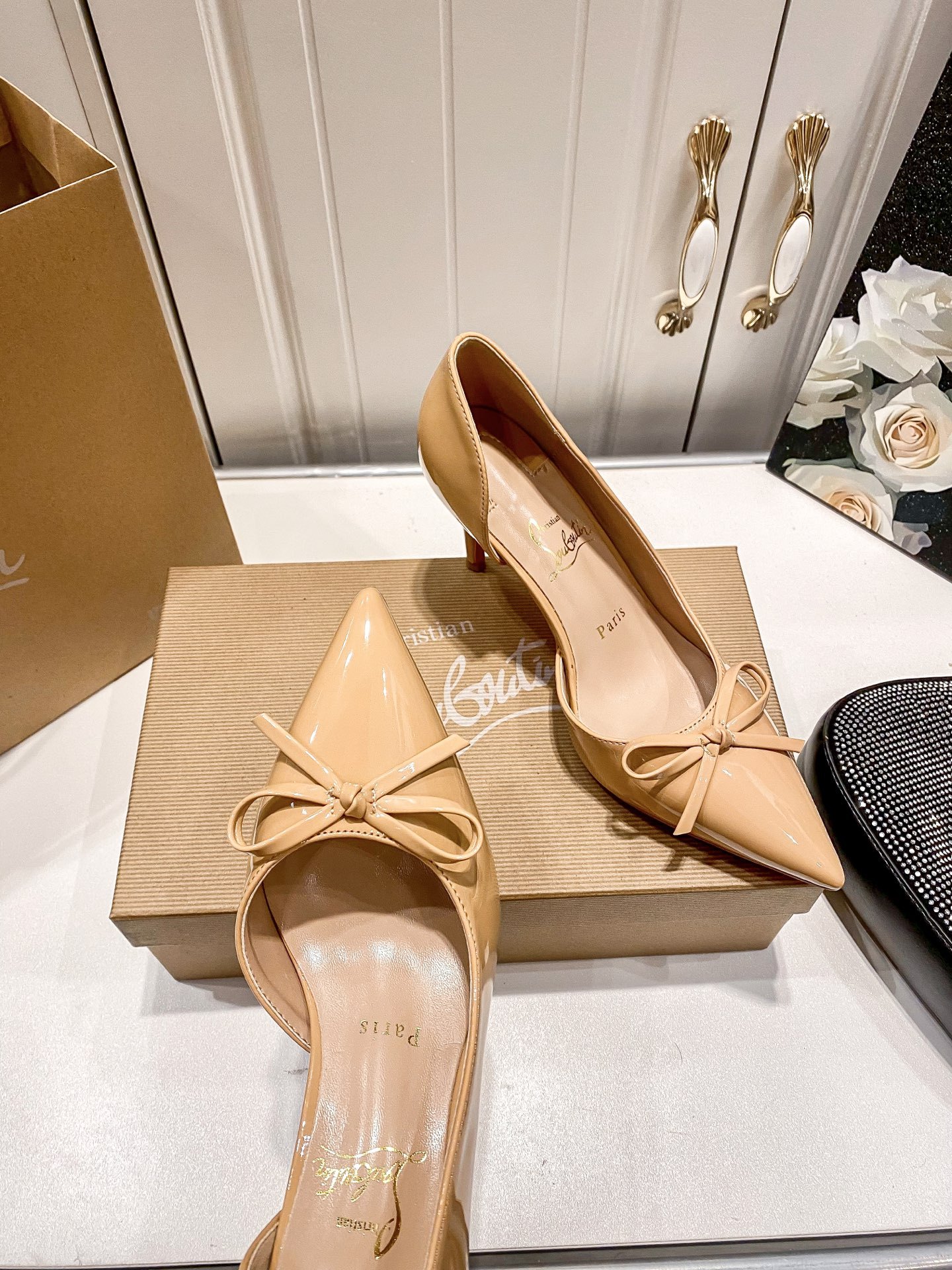 C style Bow pointed high heels