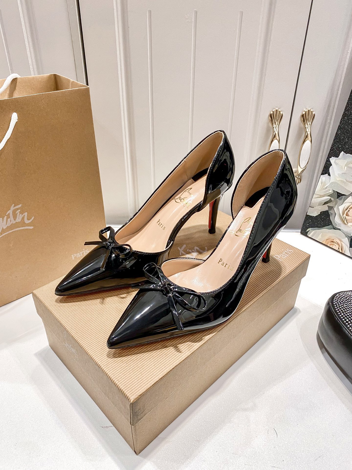 C style Bow pointed high heels