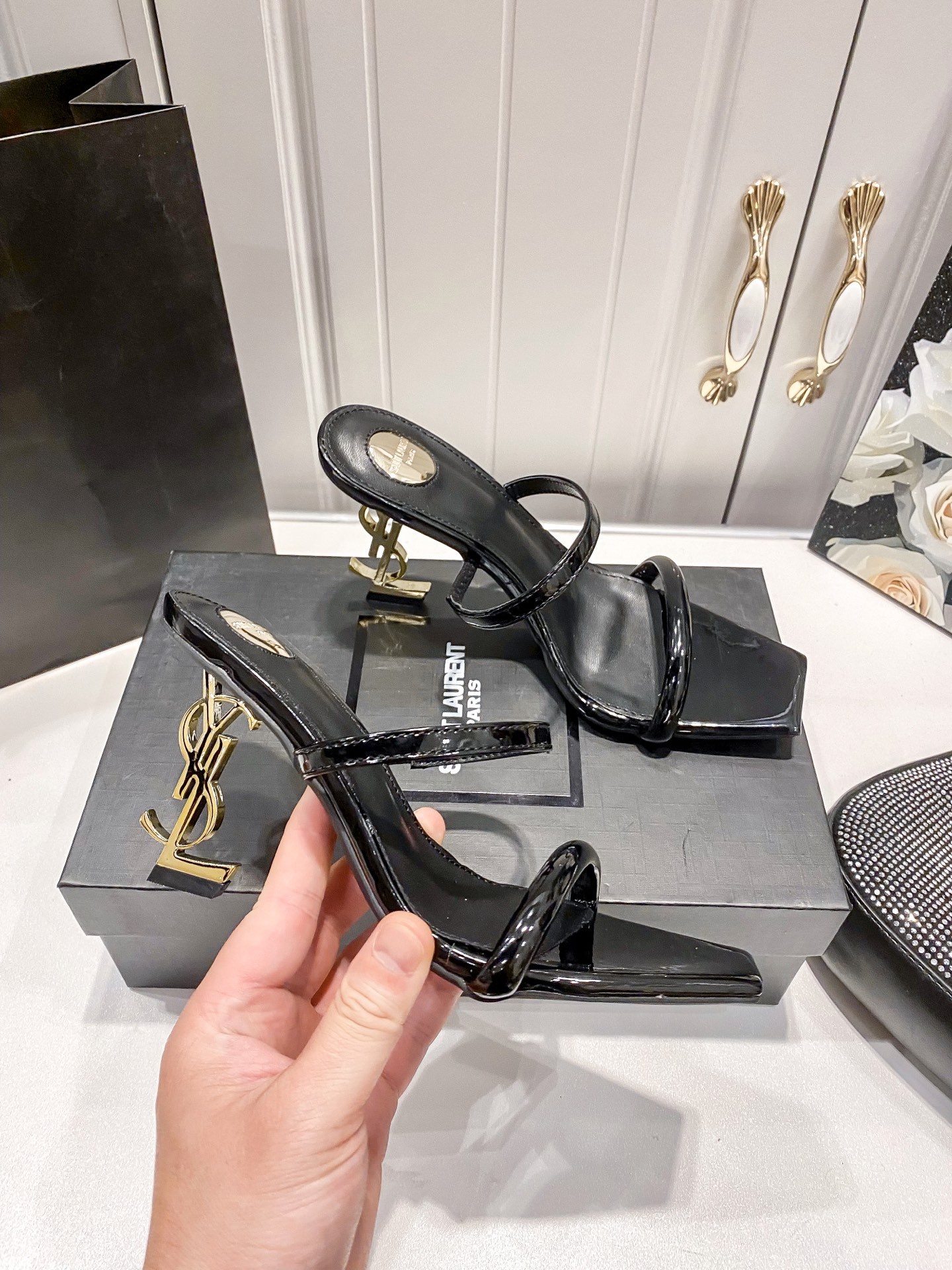 Y style Letter heel square toe high heel sandals