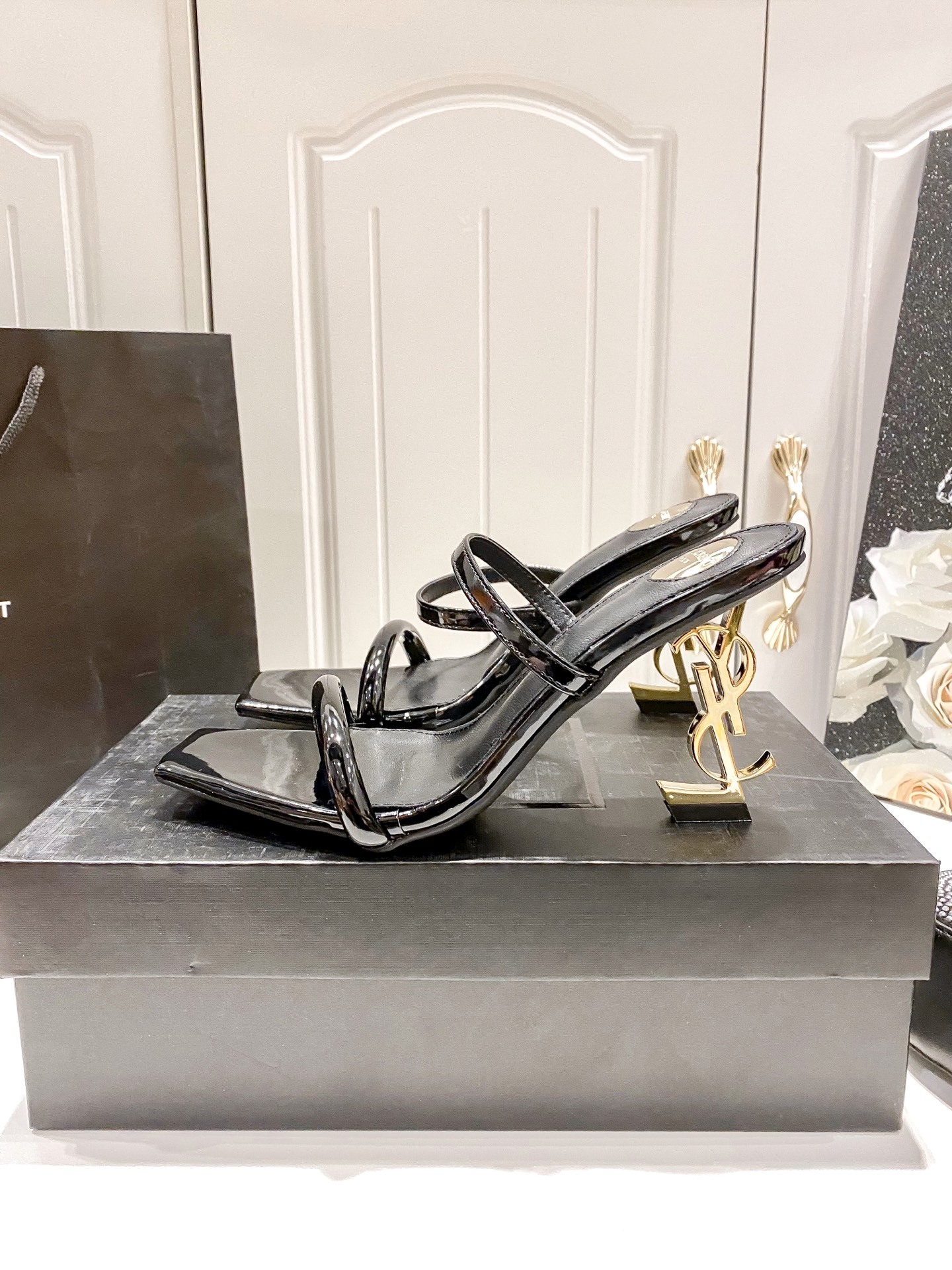 Y style Letter heel square toe high heel sandals