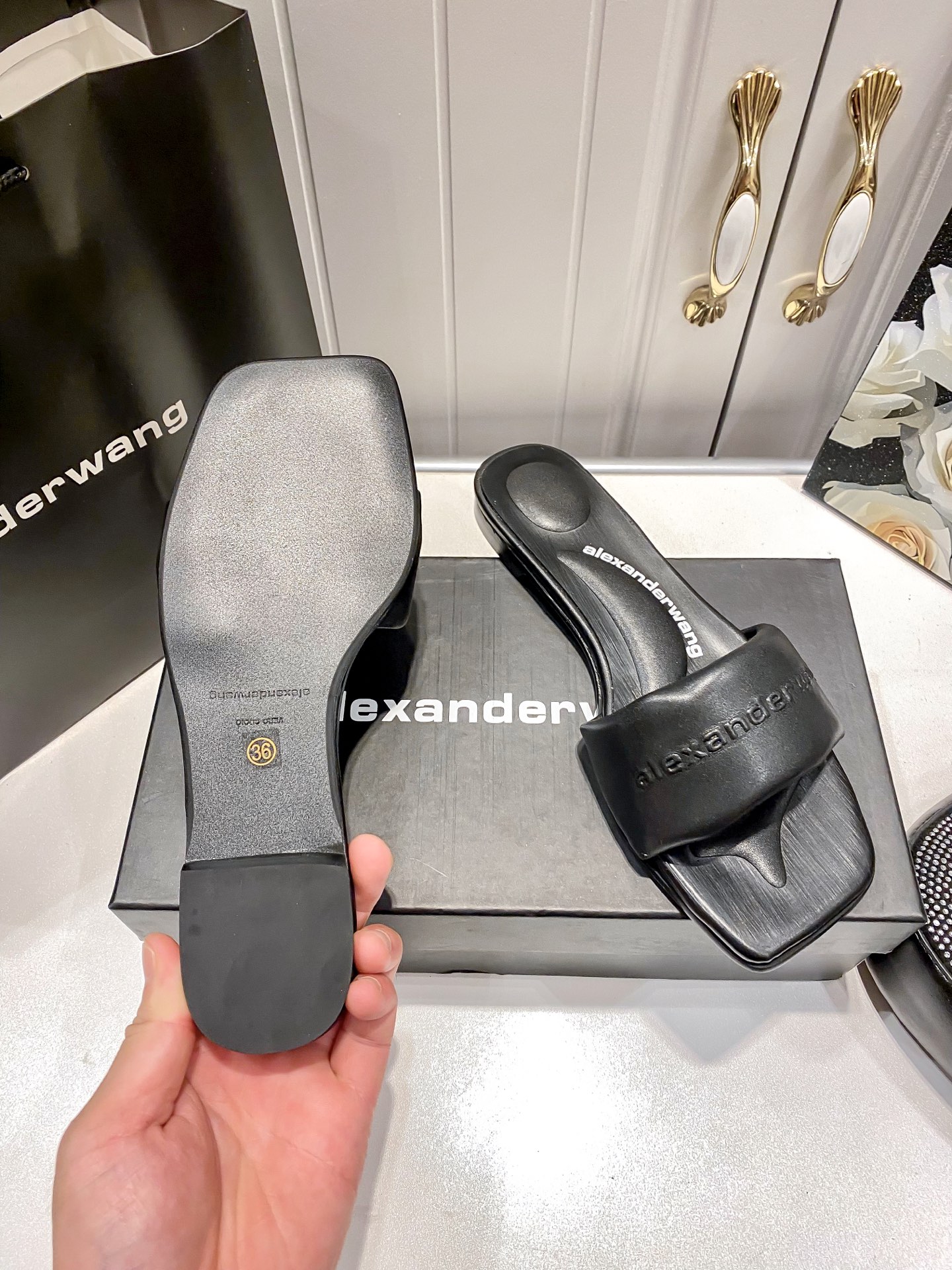 A style Square toe flip flops Flat slippers