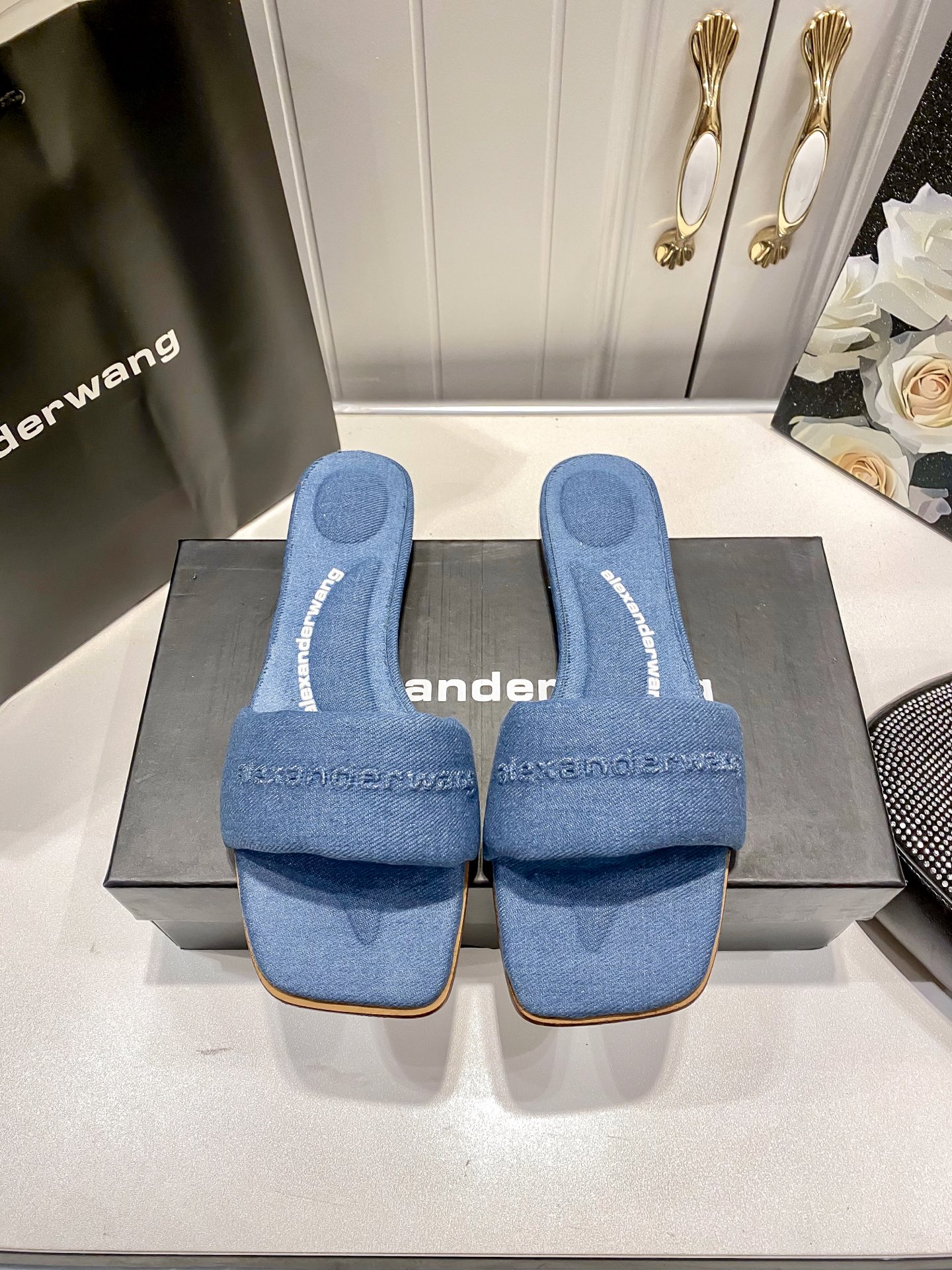 A style Square toe flip flops Flat slippers