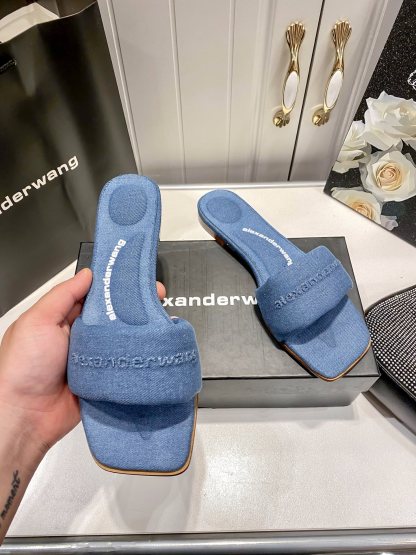 A style Square toe flip flops Flat slippers