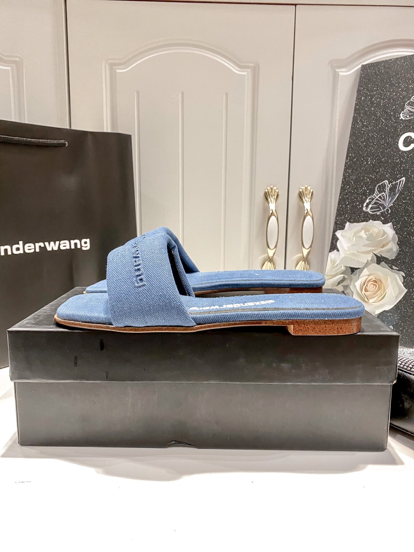 A style Square toe flip flops Flat slippers