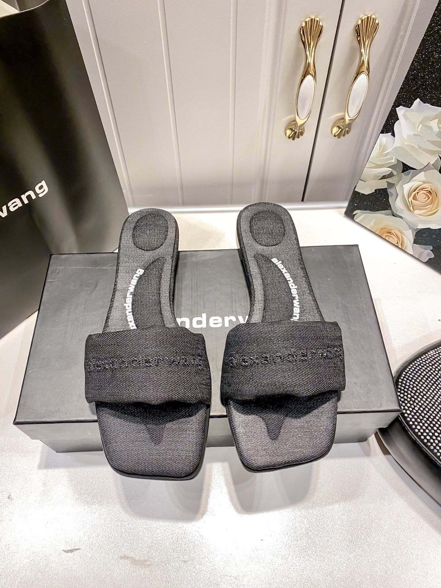 A style Square toe flip flops Flat slippers