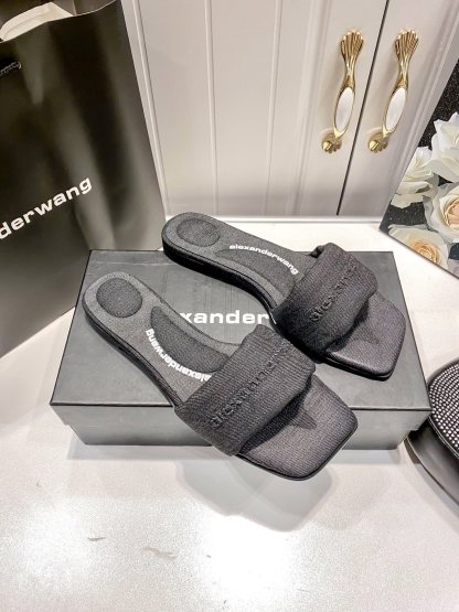 A style Square toe flip flops Flat slippers