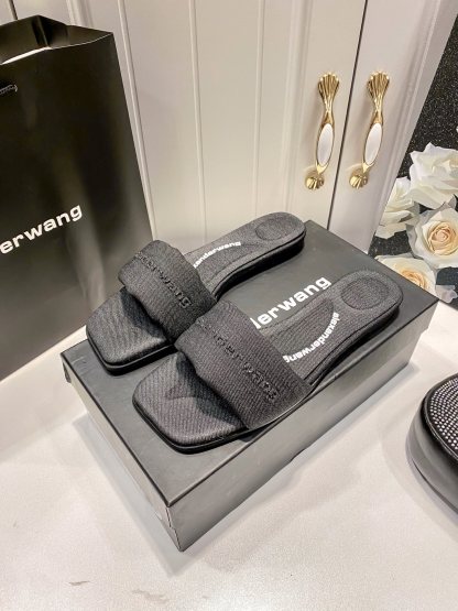 A style Square toe flip flops Flat slippers