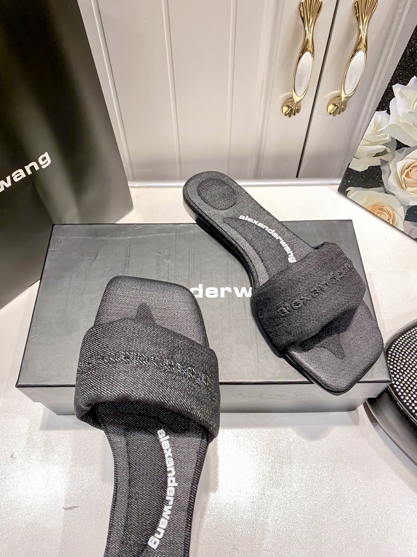 A style Square toe flip flops Flat slippers