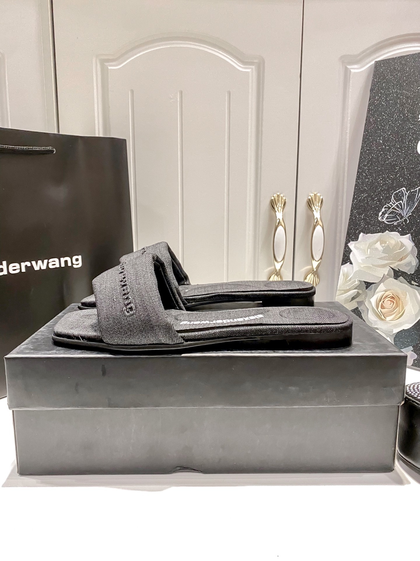 A style Square toe flip flops Flat slippers