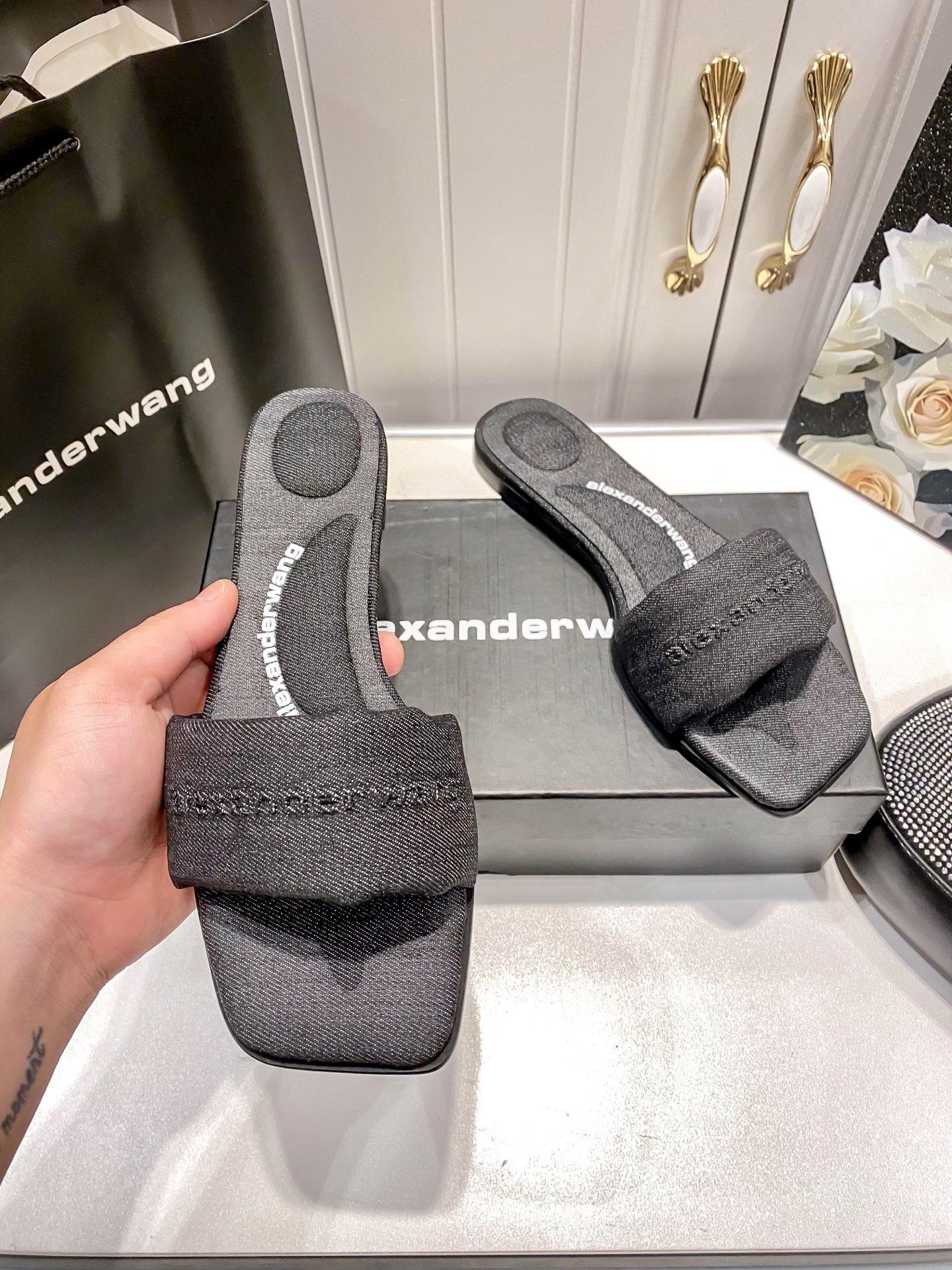 A style Square toe flip flops Flat slippers