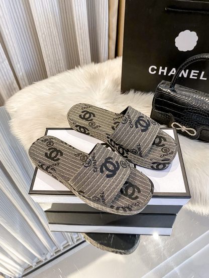 C style New thick-soled slippers