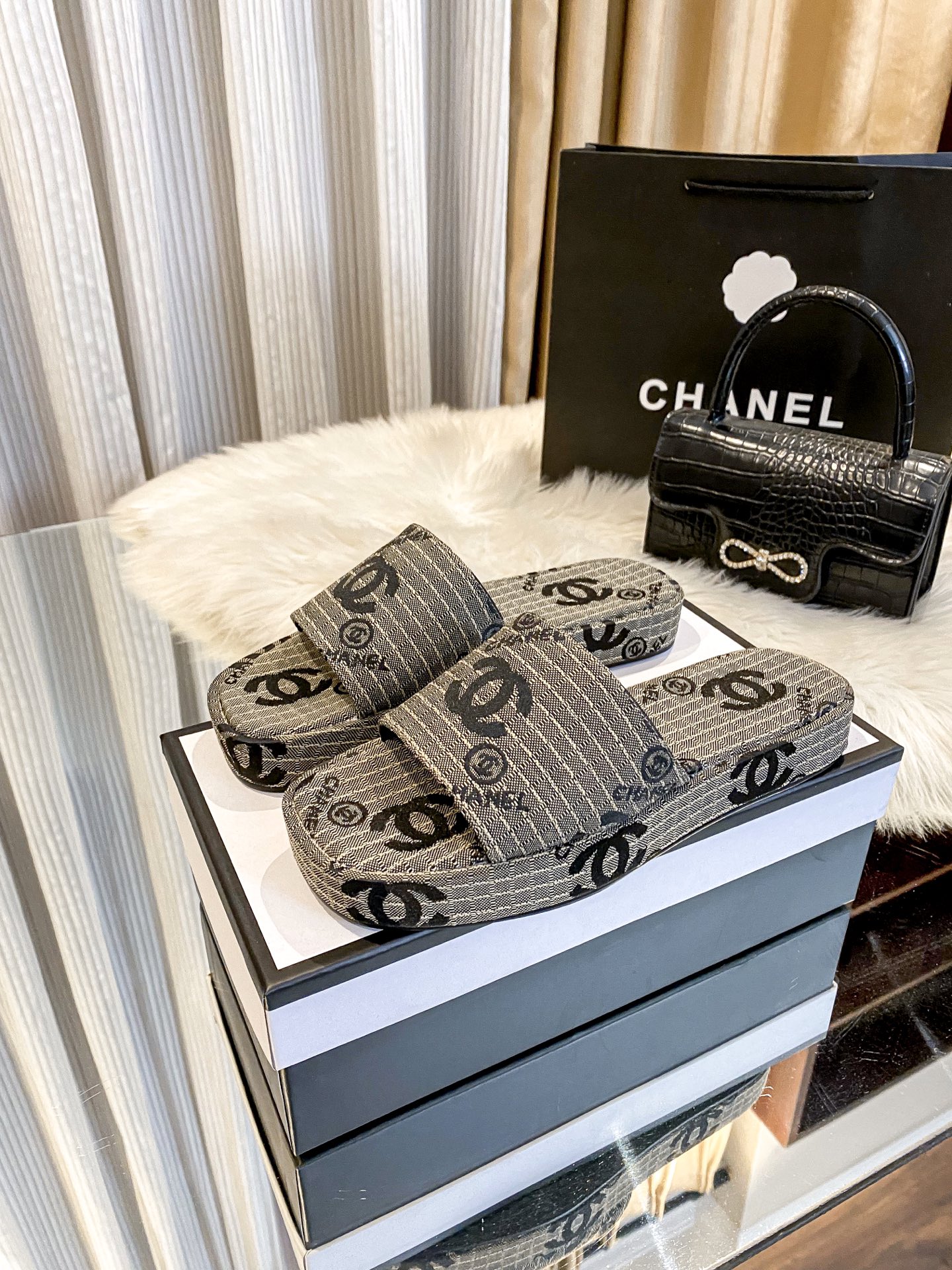 C style New thick-soled slippers